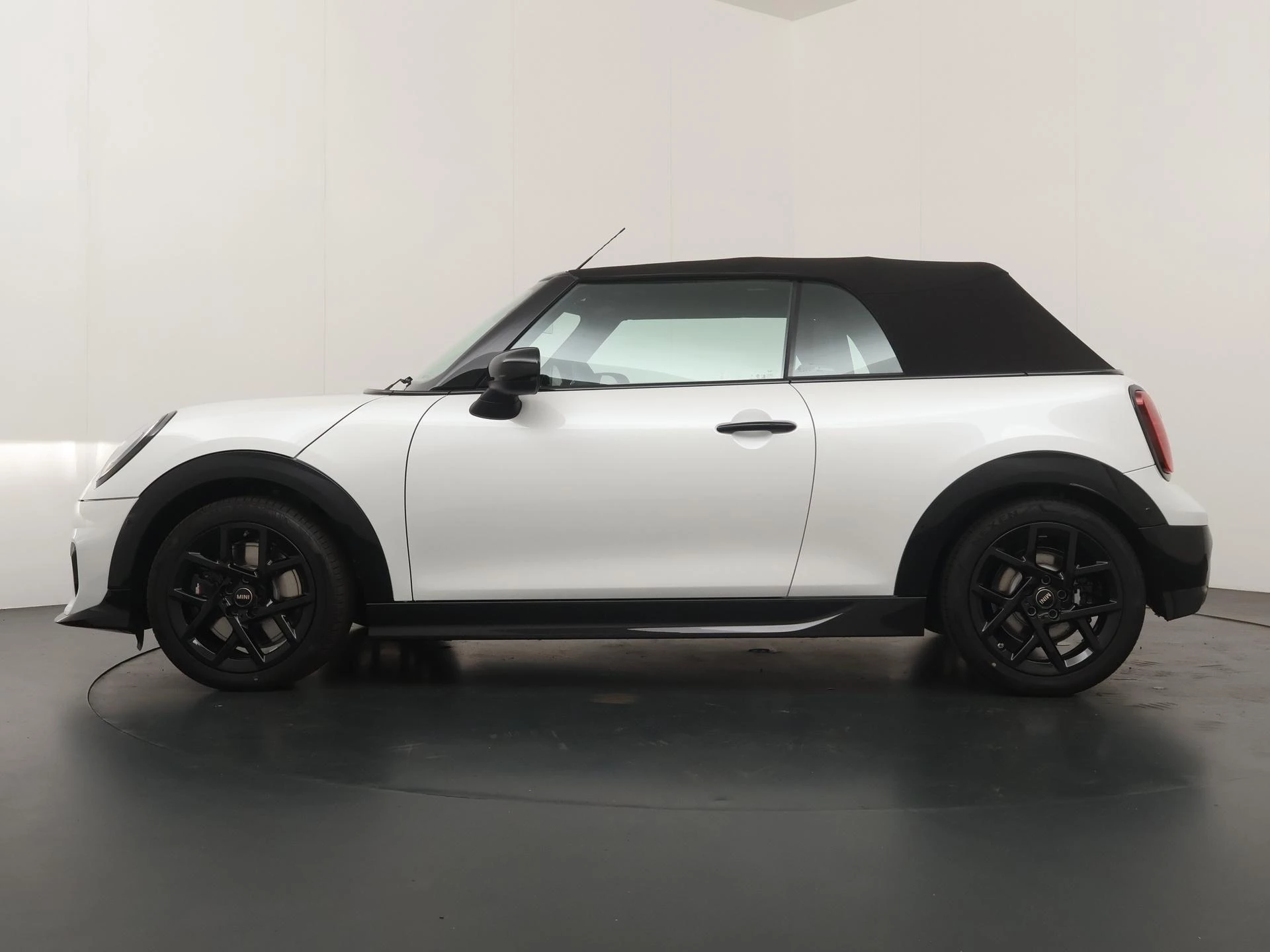 Hoofdafbeelding MINI Cooper Cabrio
