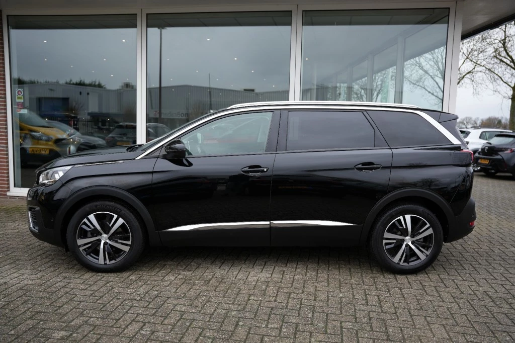 Hoofdafbeelding Peugeot 5008