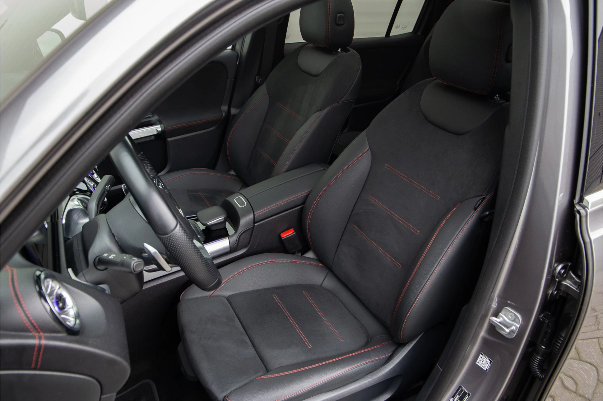 Hoofdafbeelding Mercedes-Benz EQB