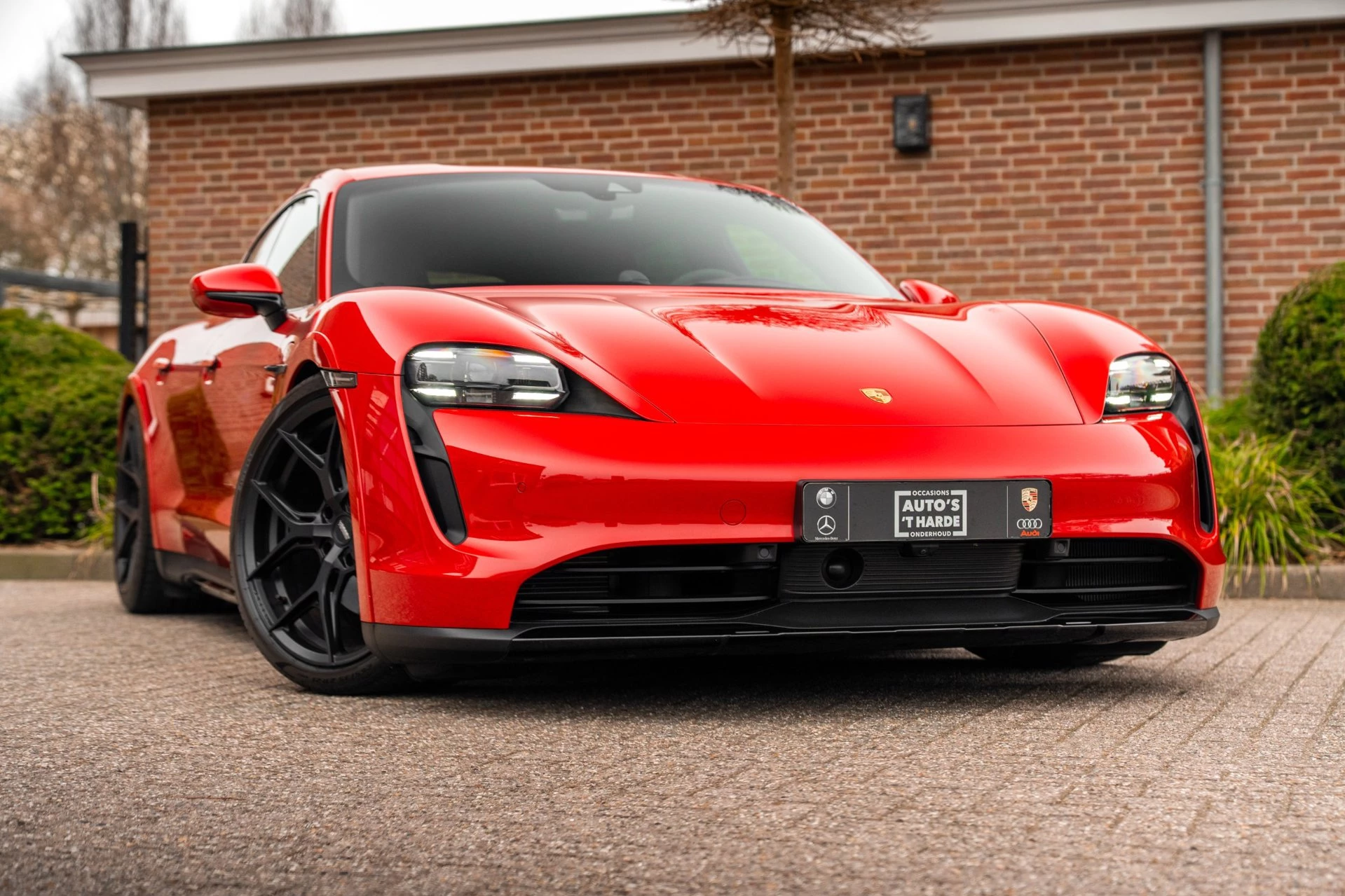 Hoofdafbeelding Porsche Taycan