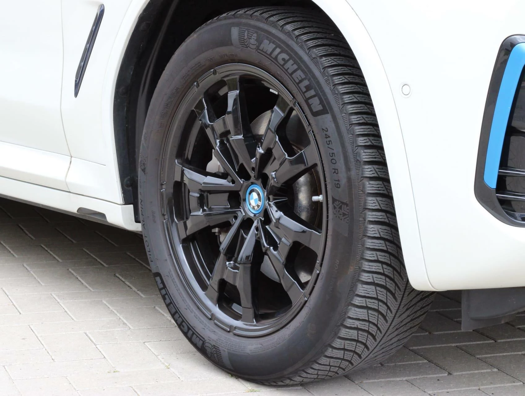 Hoofdafbeelding BMW iX3