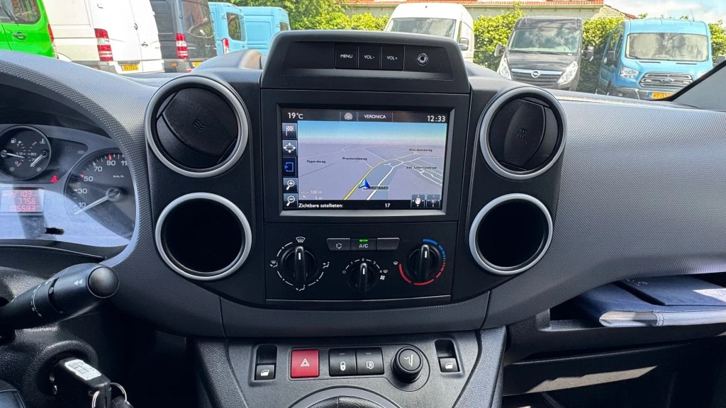 Hoofdafbeelding Peugeot Partner