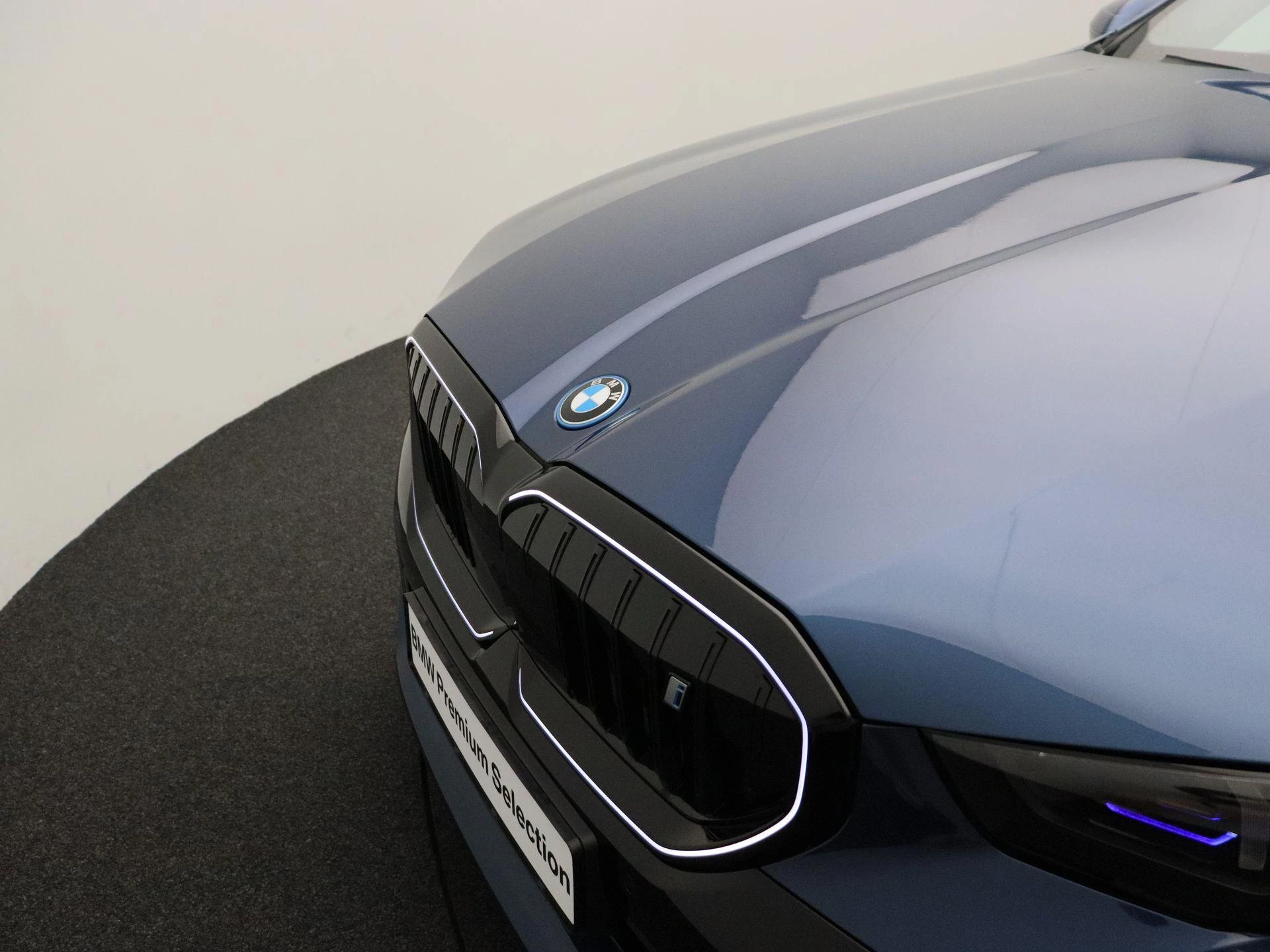 Hoofdafbeelding BMW i5