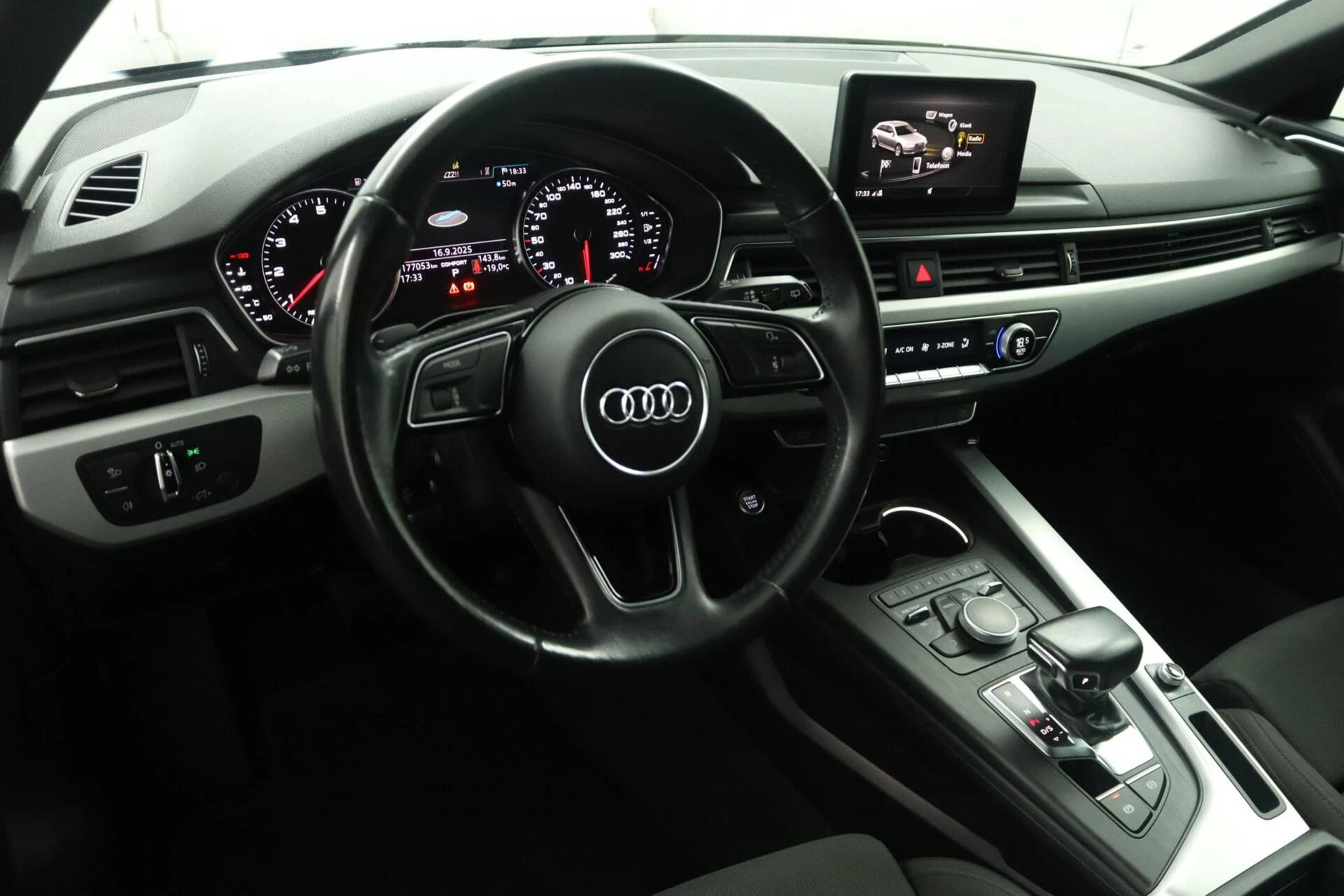 Hoofdafbeelding Audi A4