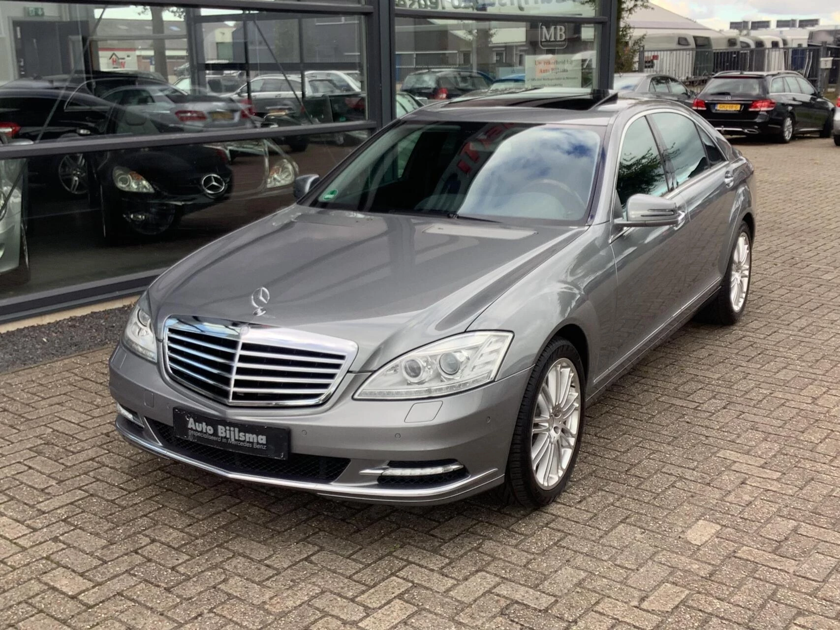 Hoofdafbeelding Mercedes-Benz S-Klasse