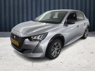 Peugeot e-208 EV Allure Pack 50 kWh (136 PK) 1e-Eig. & Dealer-Onderh. BOVAG-Garantie. NL-Auto. Half-Leer, Navigatie/Apple-Carplay/Android-Auto, Cruisecontrol, Parkeersensoren, Keyless-Start, DAB, Licht-Zicht-Pakket, Licht-Zicht-Pakket, Lm-Velgen-16Inch, Privacy-Glas
