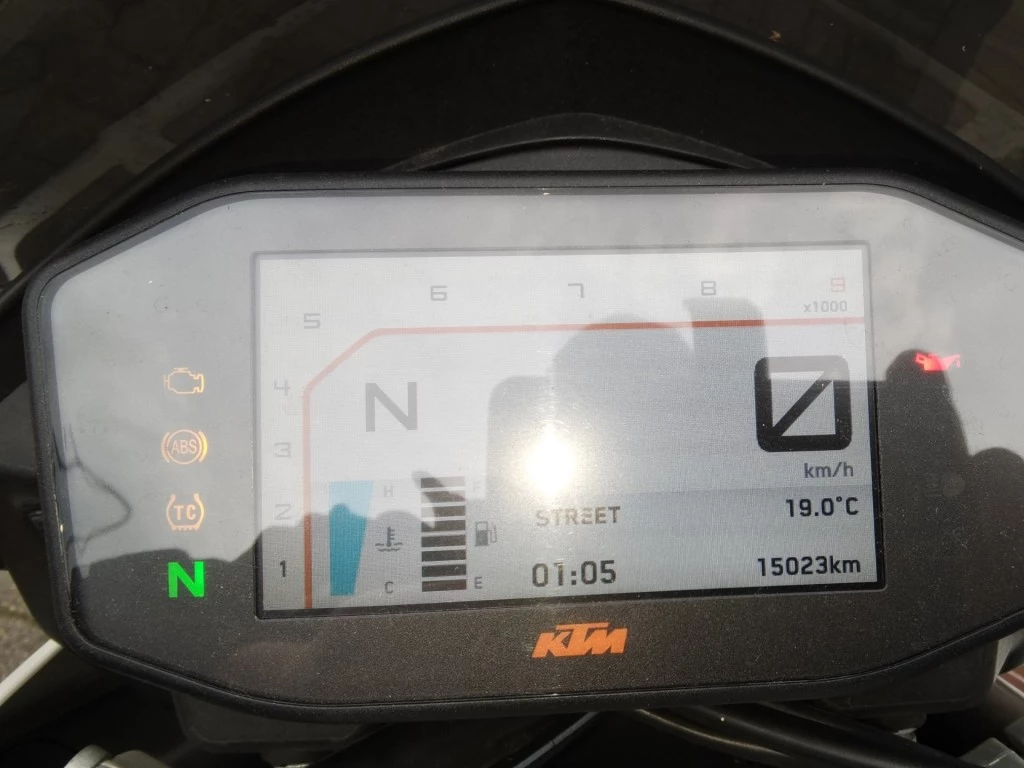 Hoofdafbeelding KTM 690