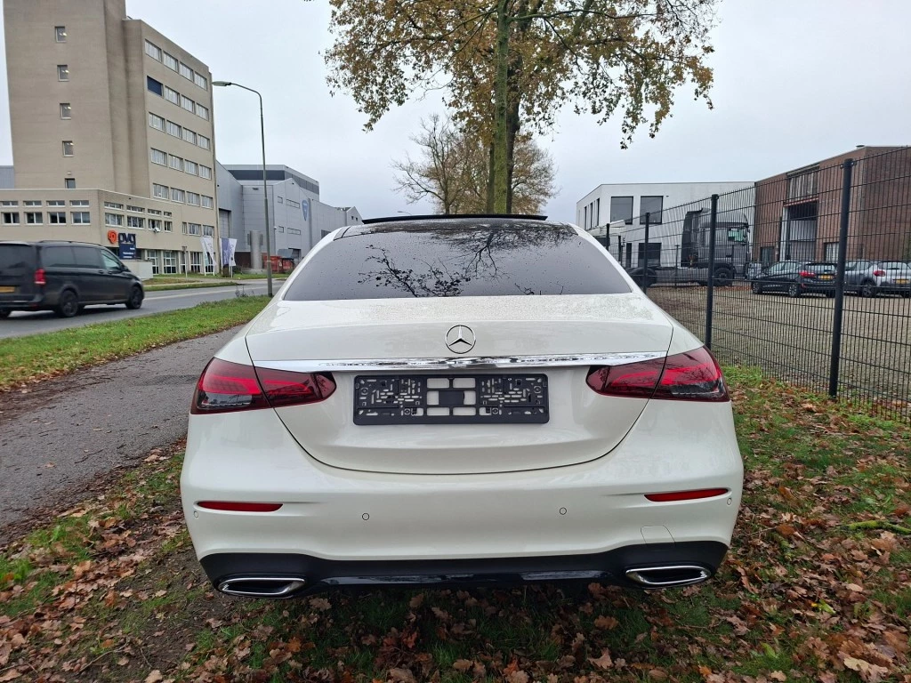 Hoofdafbeelding Mercedes-Benz E-Klasse