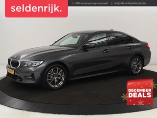 BMW 3-serie 320e Sport Line | Leder | Stoelverwarming |  Camera | Sportstoelen | Live Cockpit | Carplay | Navigatie | Parkeerhulp | Climate control