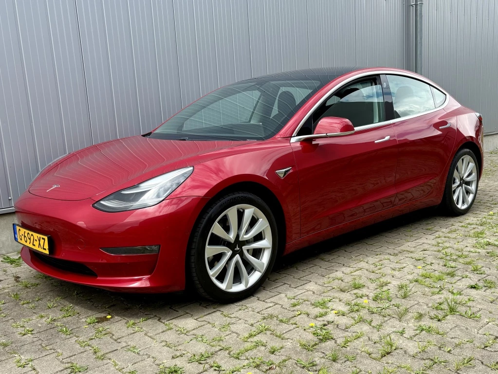Hoofdafbeelding Tesla Model 3