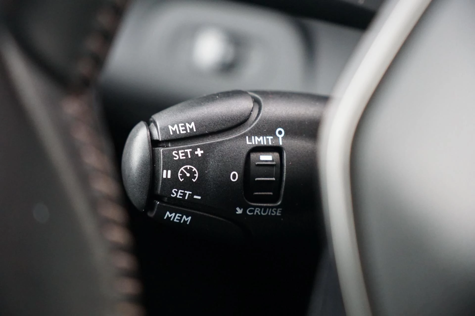 Hoofdafbeelding Peugeot Rifter