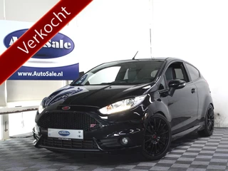 Ford Fiesta 1.6 ST 183pk RECARO NAVI STOELVW KEYLS '14