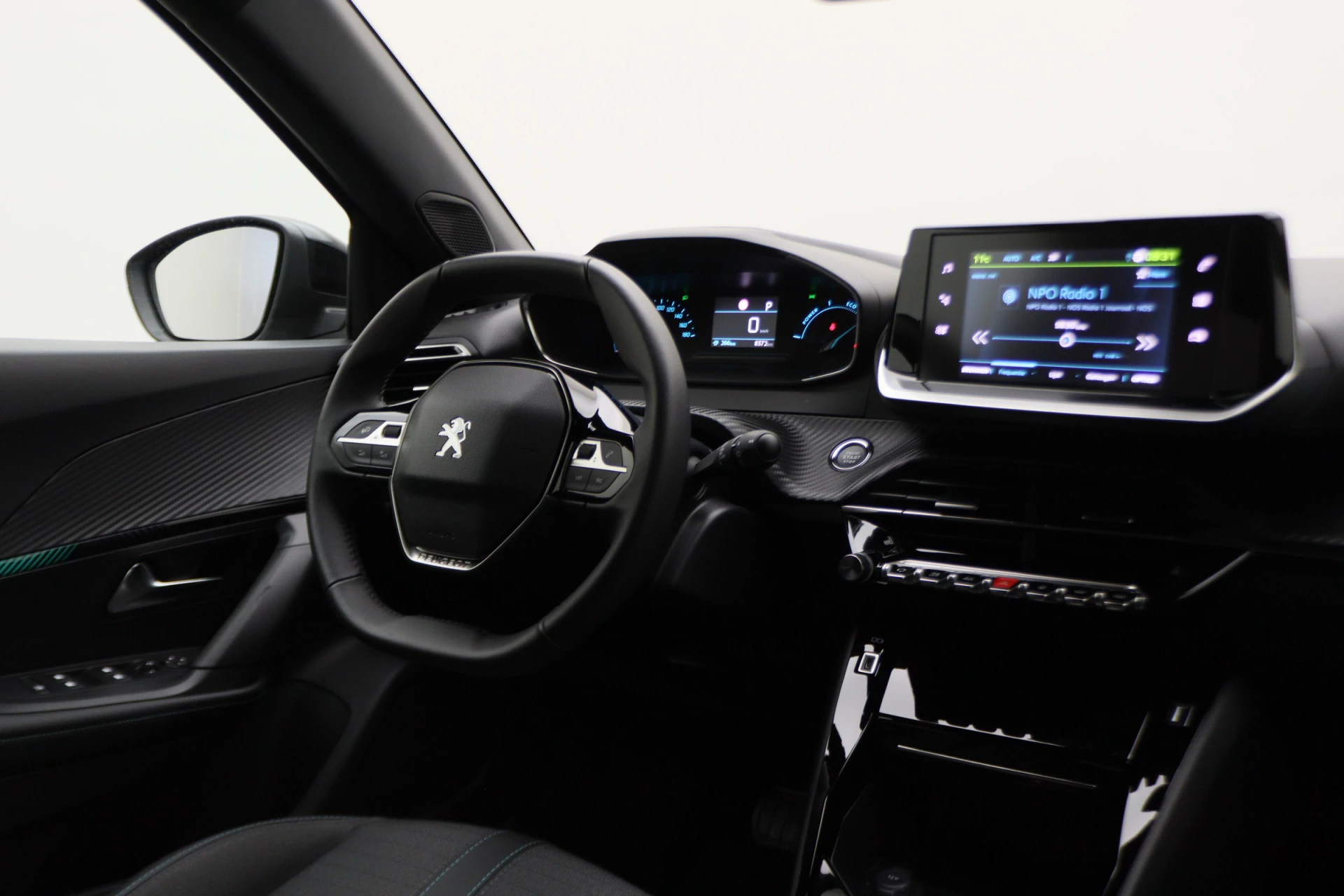 Hoofdafbeelding Peugeot e-2008