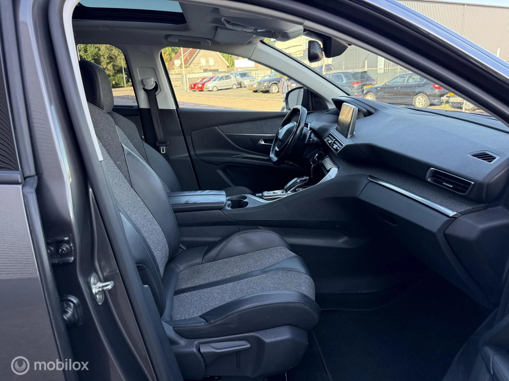 Hoofdafbeelding Peugeot 5008