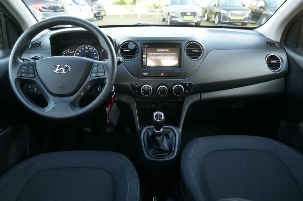 Hoofdafbeelding Hyundai i10