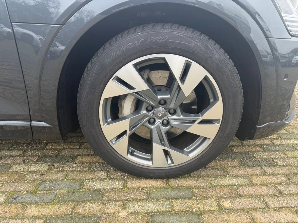 Hoofdafbeelding Audi e-tron