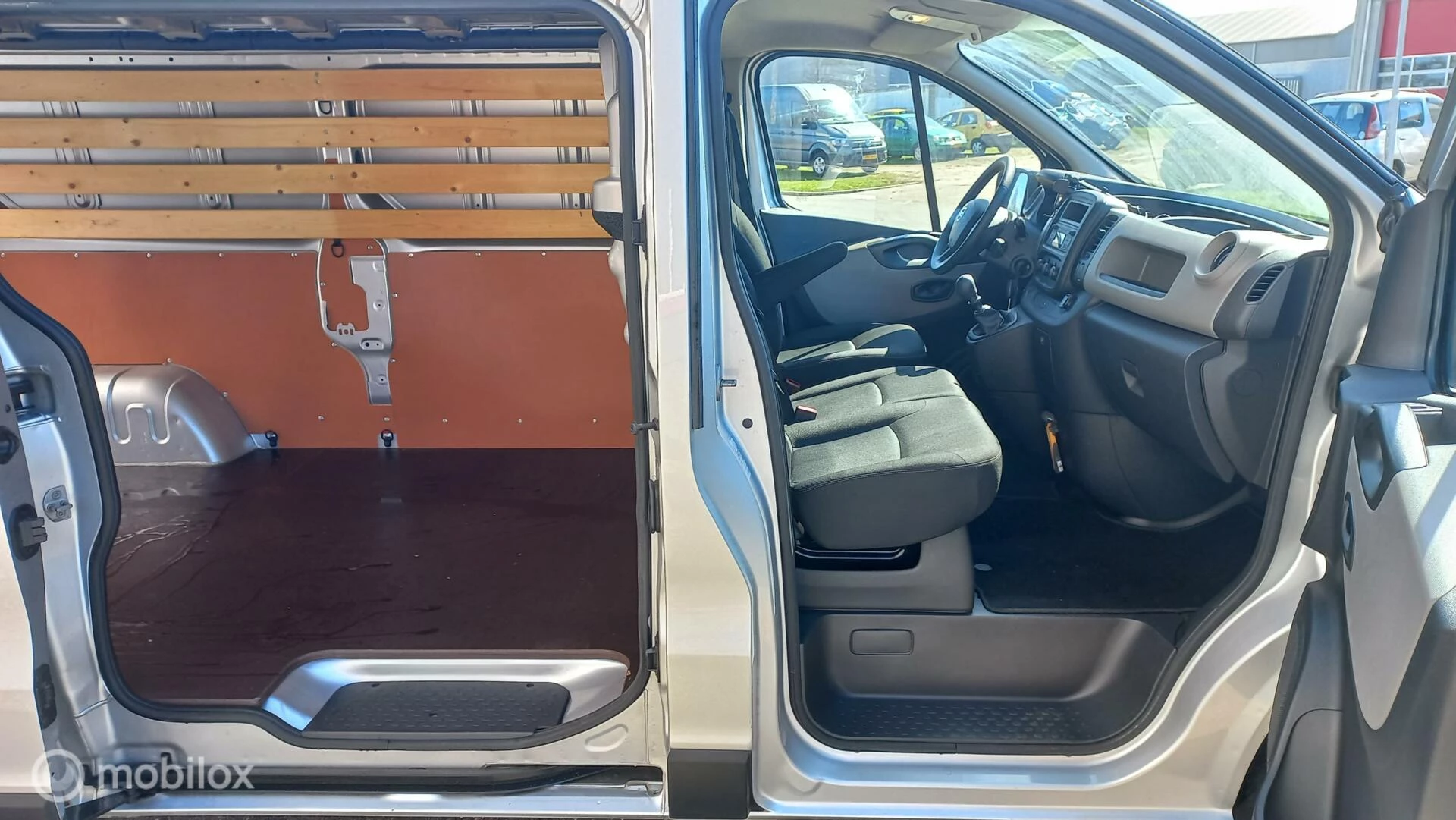 Hoofdafbeelding Nissan NV300