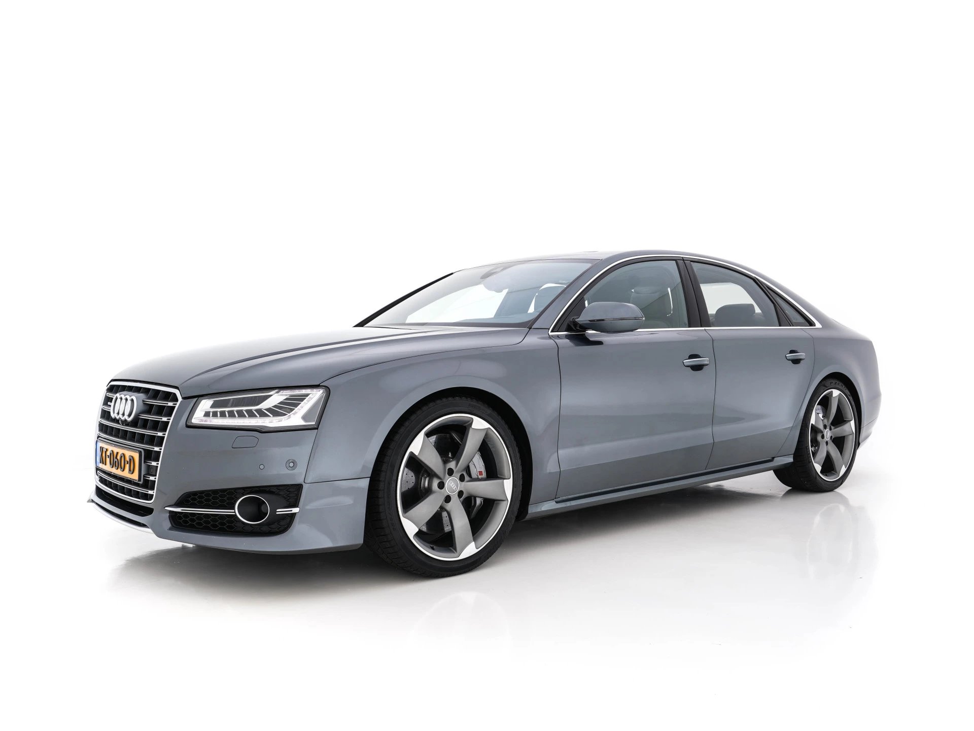 Hoofdafbeelding Audi S8