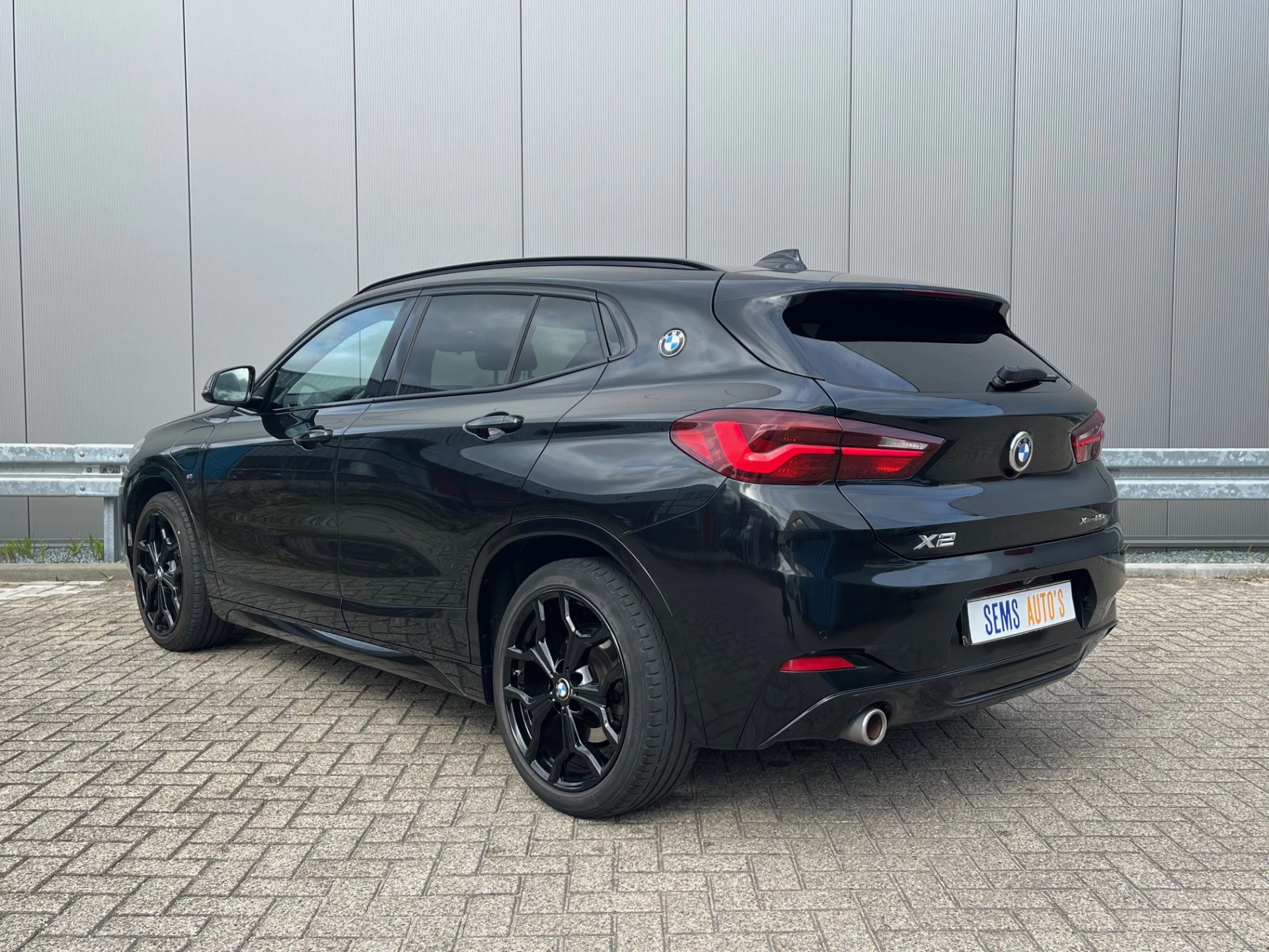 Hoofdafbeelding BMW X2