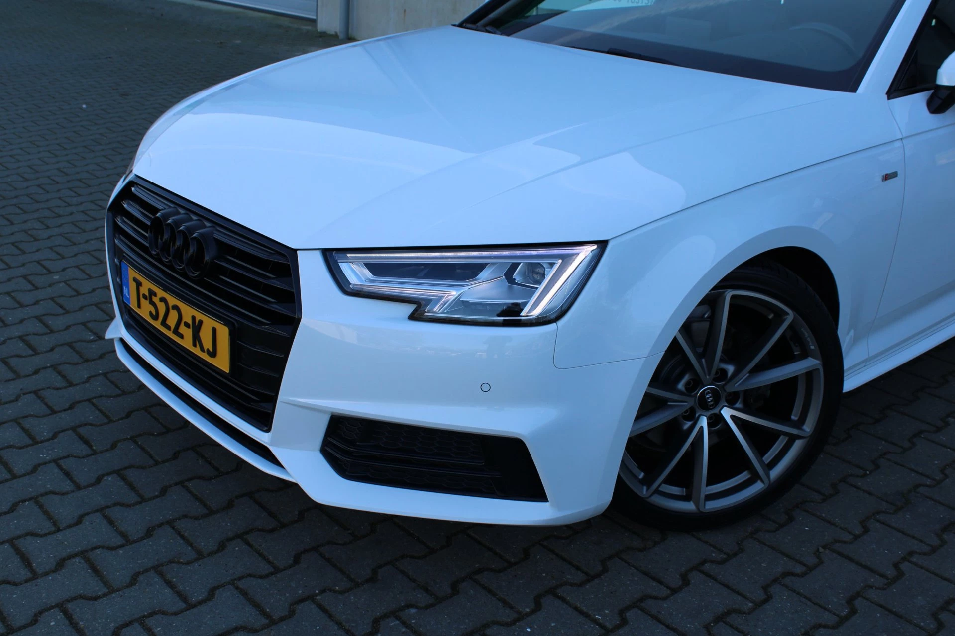 Hoofdafbeelding Audi A4