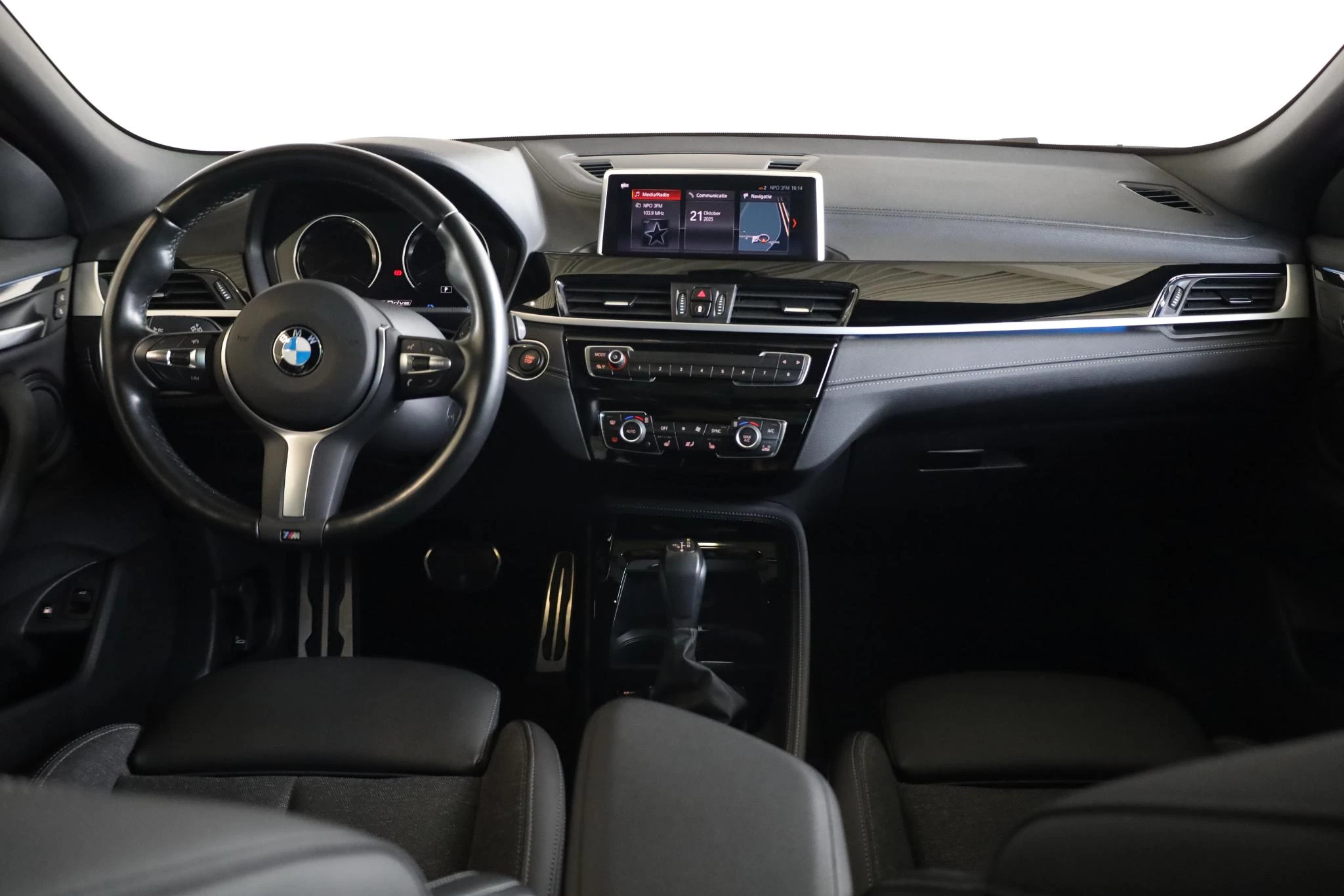 Hoofdafbeelding BMW X2