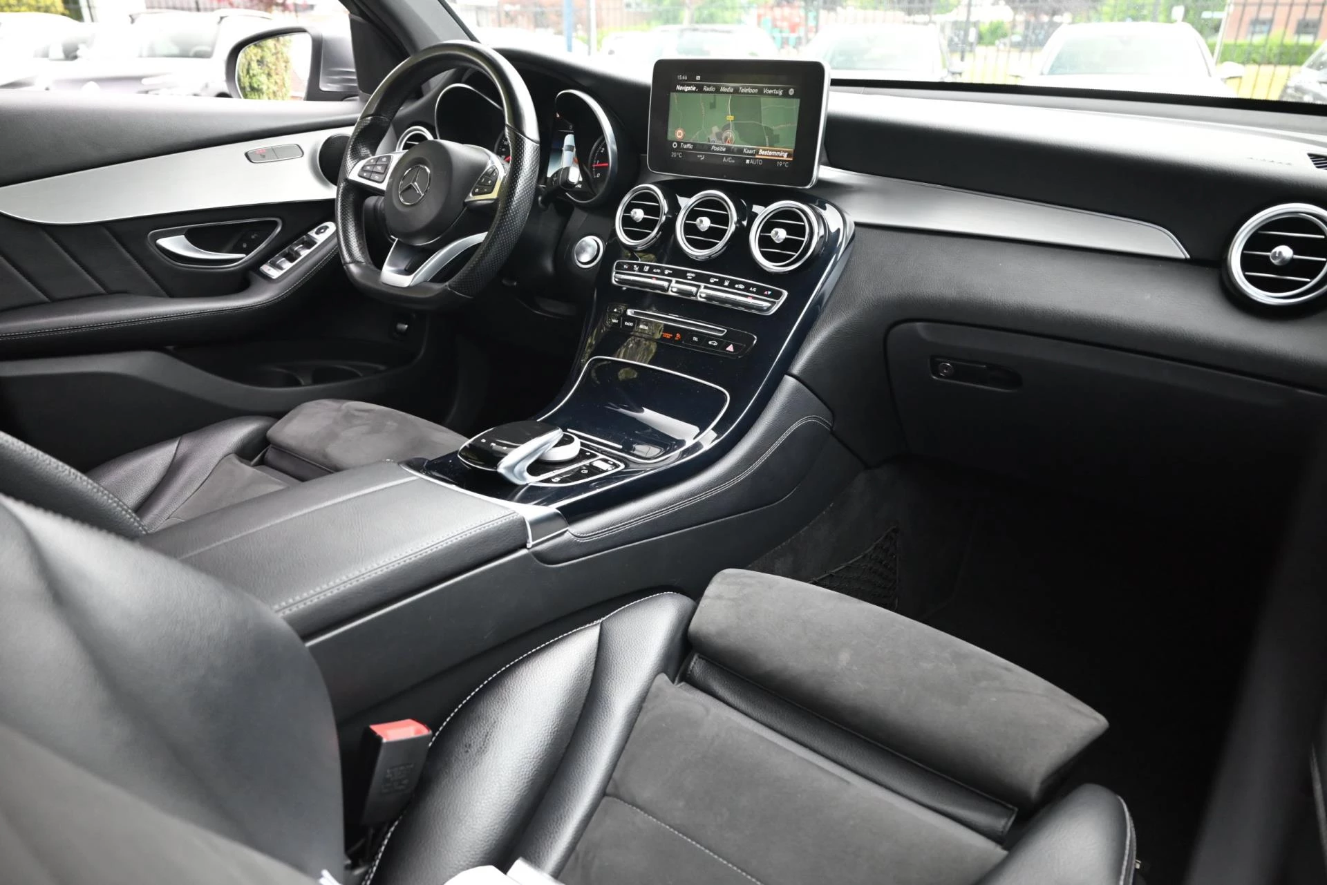 Hoofdafbeelding Mercedes-Benz GLC