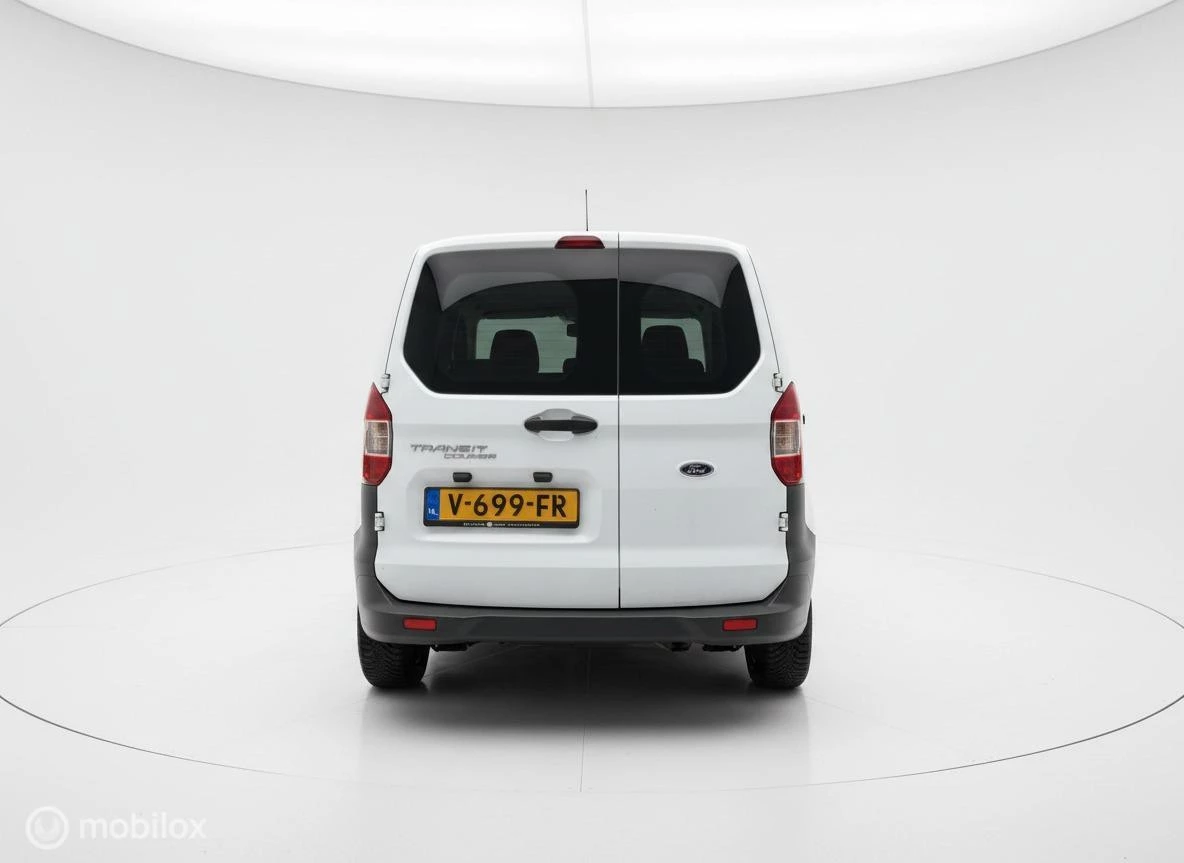 Hoofdafbeelding Ford Transit Courier