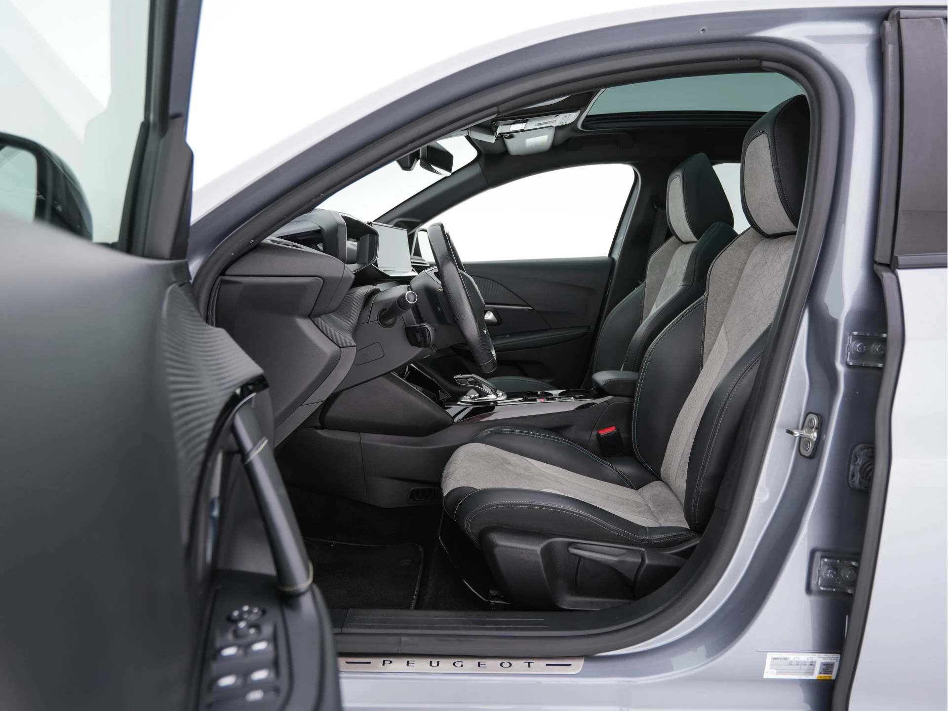 Hoofdafbeelding Peugeot e-208