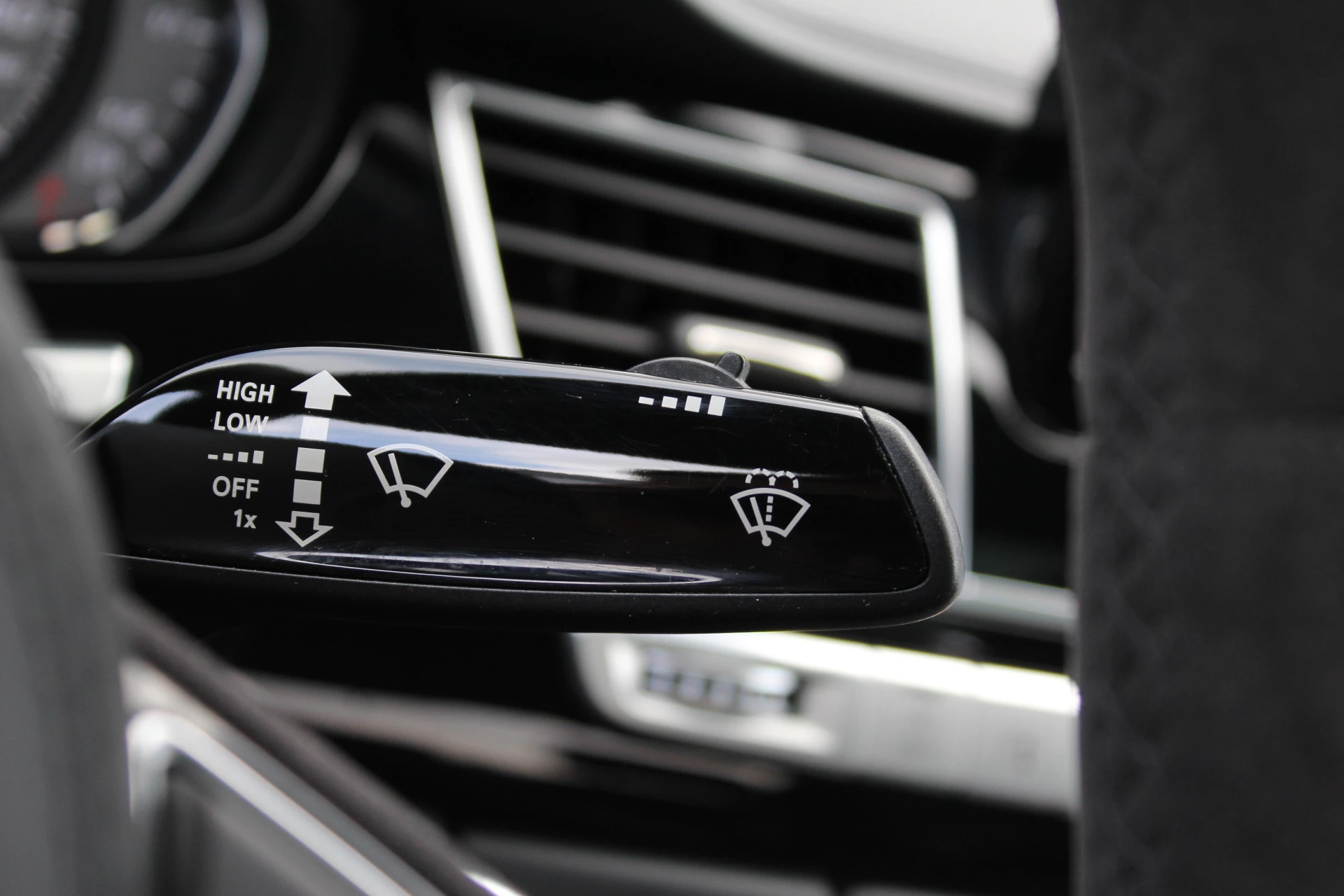 Hoofdafbeelding Audi A8