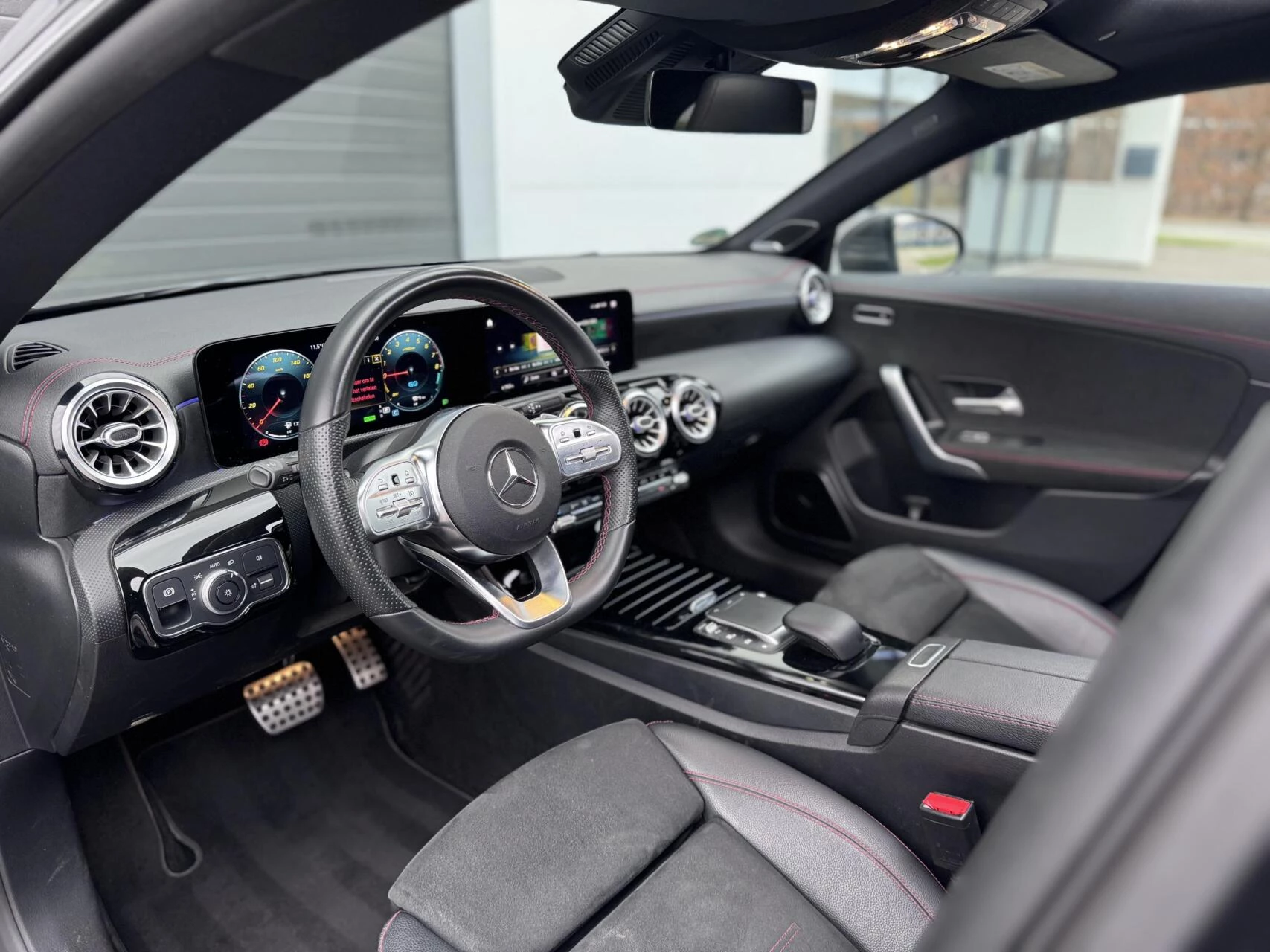 Hoofdafbeelding Mercedes-Benz CLA