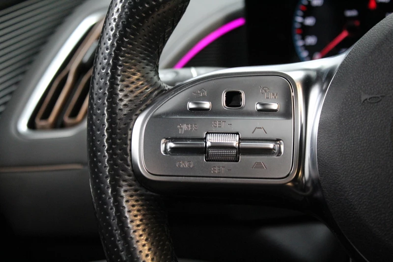 Hoofdafbeelding Mercedes-Benz EQC