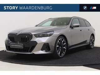 BMW i5 Touring eDrive40 High Executive M Sport / Panoramadak / Trekhaak / Bowers & Wilkins / Parking Assistant Professional / Adaptieve LED / Stoelventilatie / Comfort Access