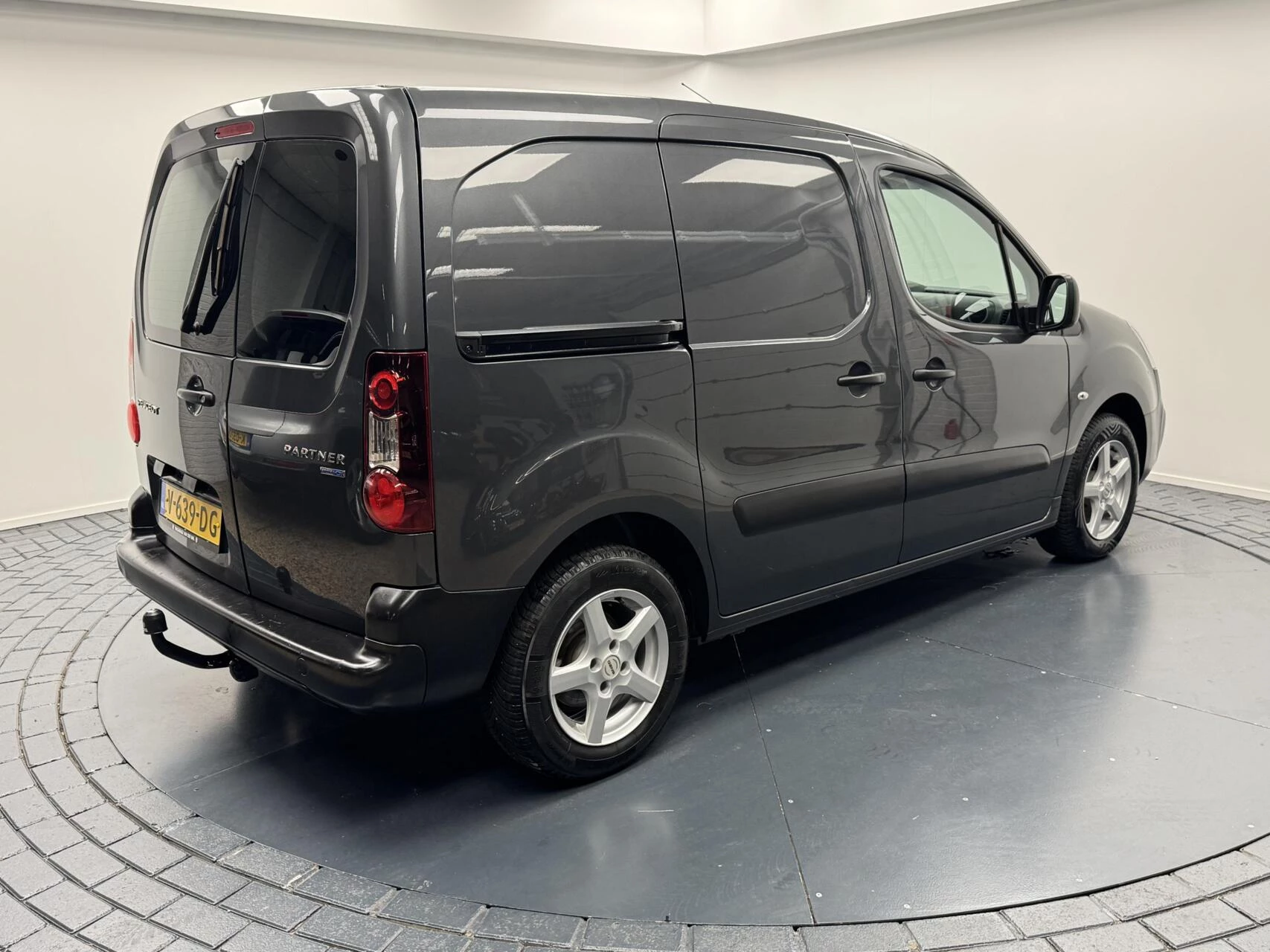 Hoofdafbeelding Peugeot Partner