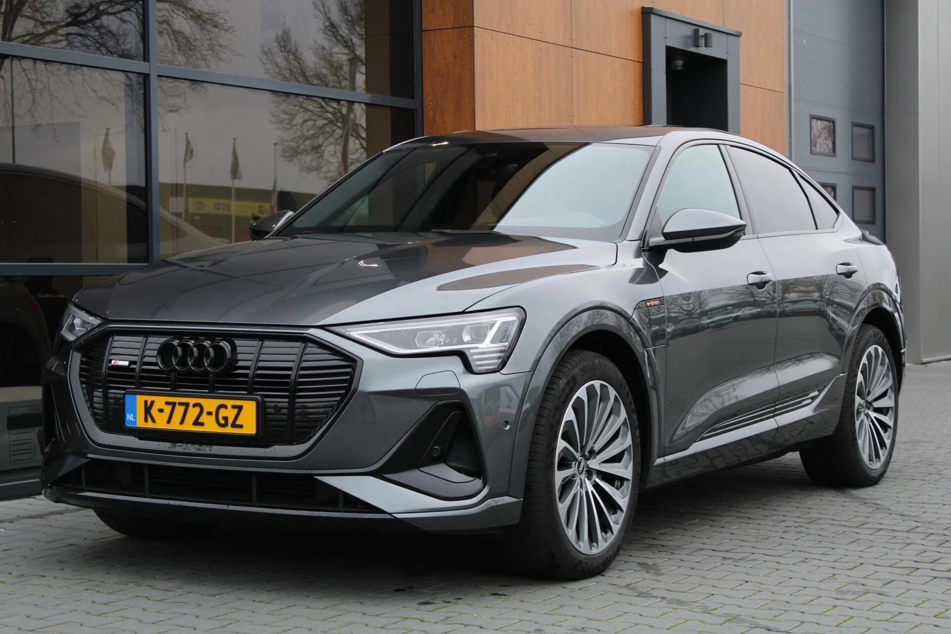 Hoofdafbeelding Audi e-tron