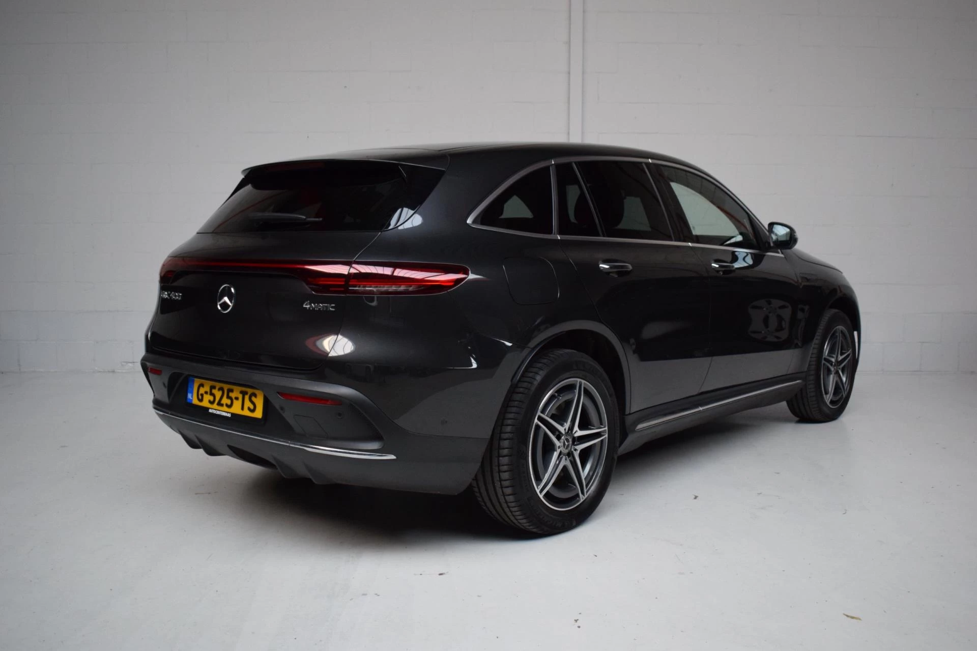 Hoofdafbeelding Mercedes-Benz EQC