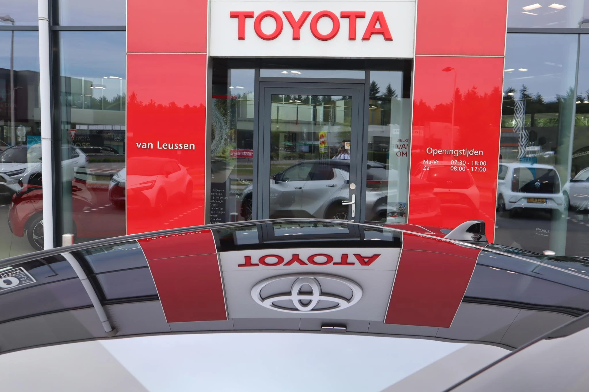Hoofdafbeelding Toyota C-HR