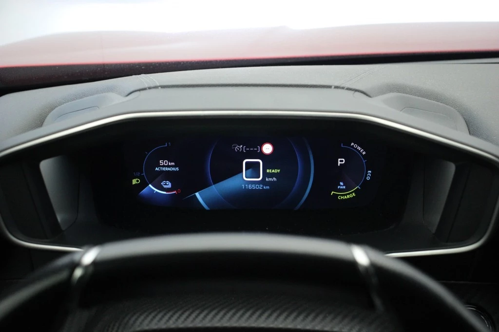 Hoofdafbeelding Peugeot e-2008