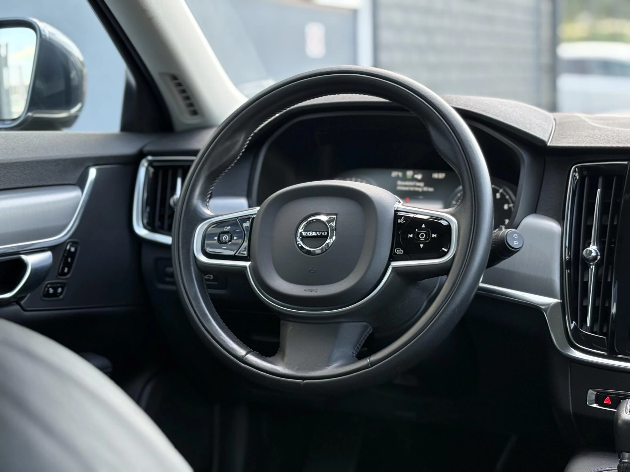 Hoofdafbeelding Volvo V90