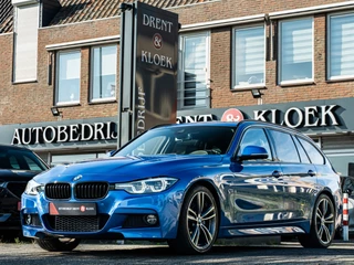 BMW 3 Serie Touring 318i High Executive M-Sport ORG NL PANO HARMAN KARDON HUD CAMERA ELEK TREKHAAK BOMVOL!!!