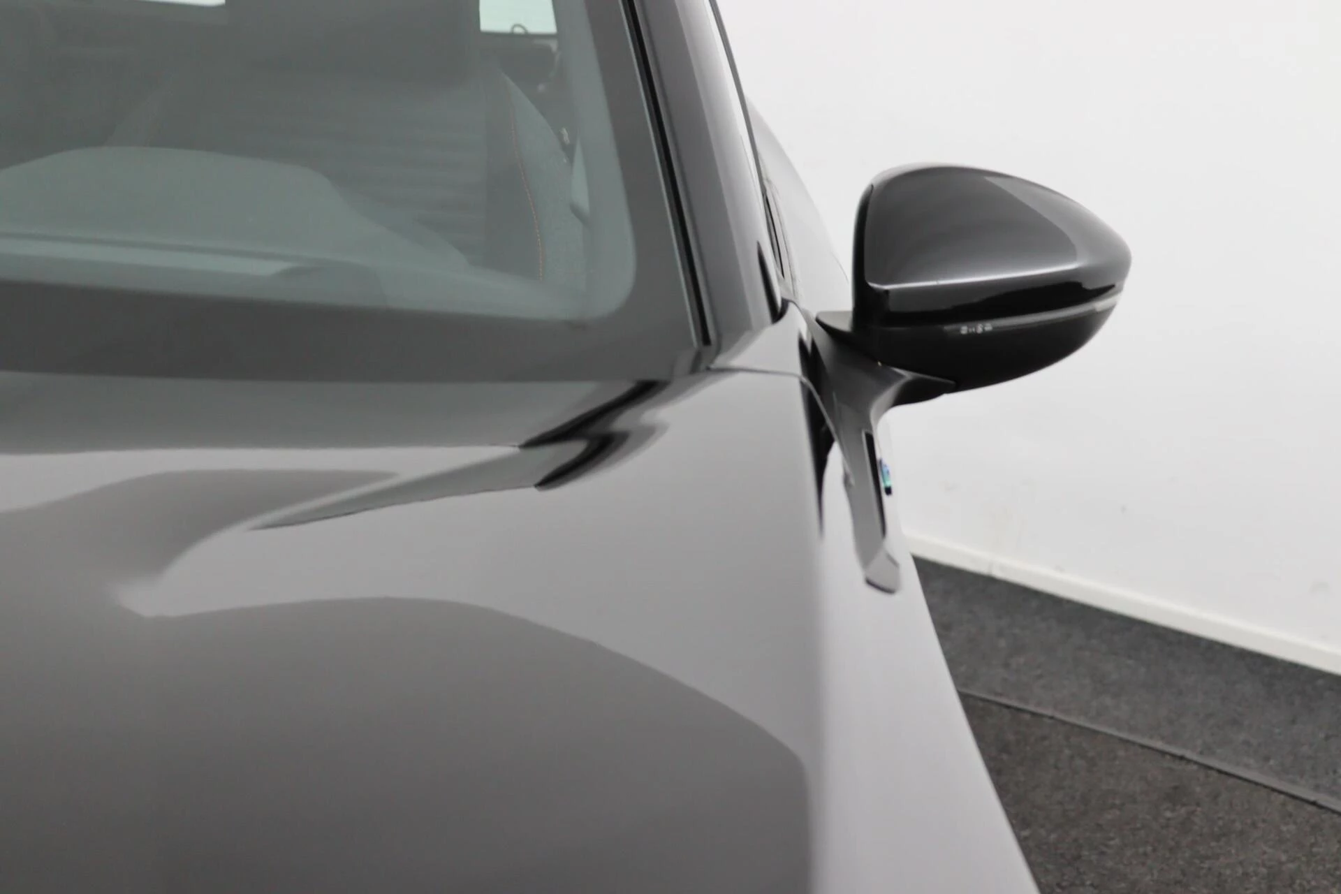 Hoofdafbeelding Peugeot e-2008