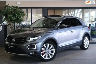 Hoofdafbeelding Volkswagen T-Roc Volkswagen T-Roc 1.5 TSI Sport DSG 150 PK Pano Navi Led Acc Pdc Climate