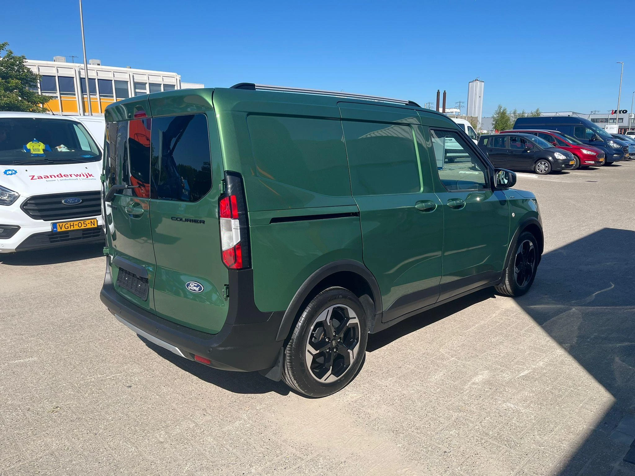 Hoofdafbeelding Ford Transit Courier