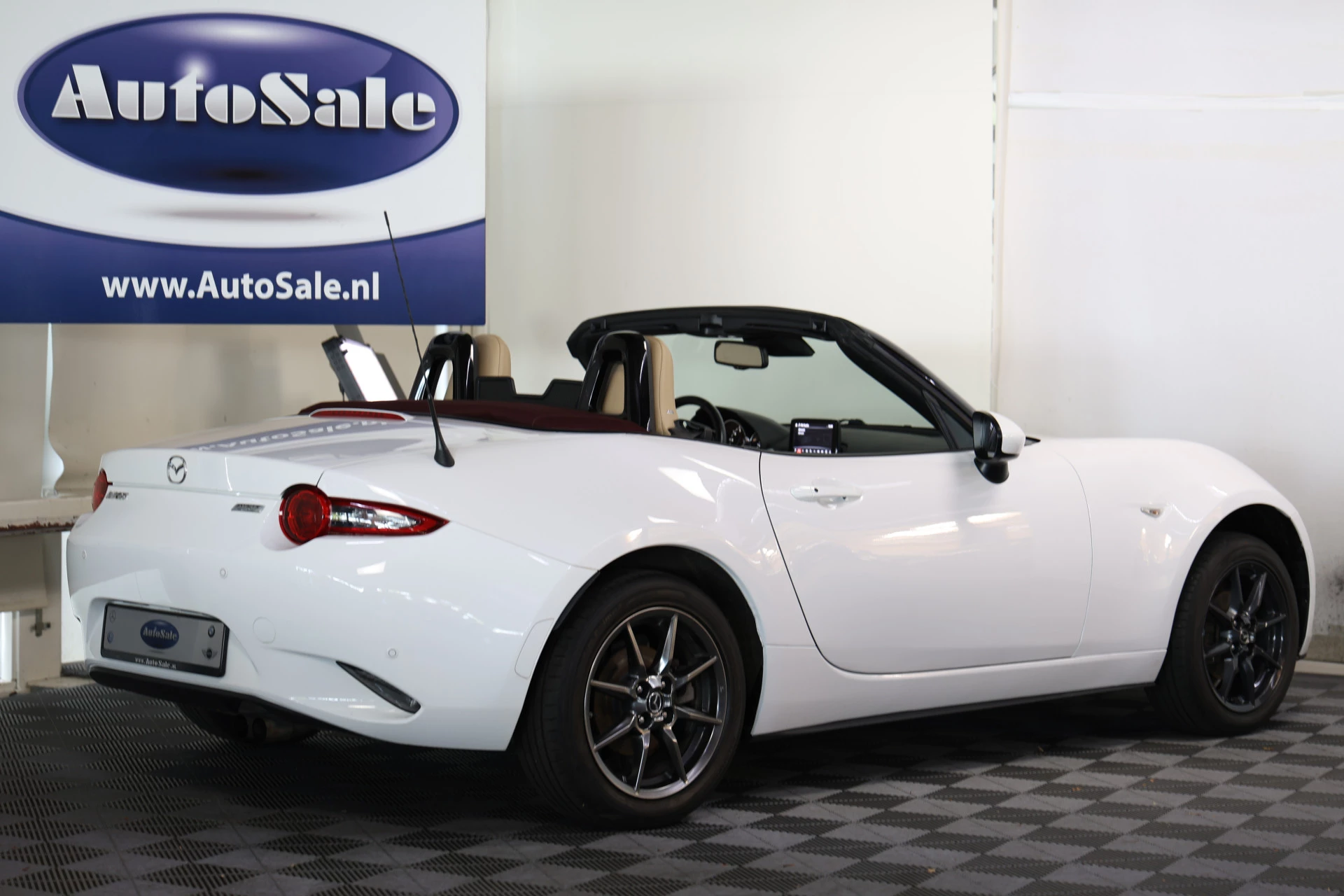 Hoofdafbeelding Mazda MX-5