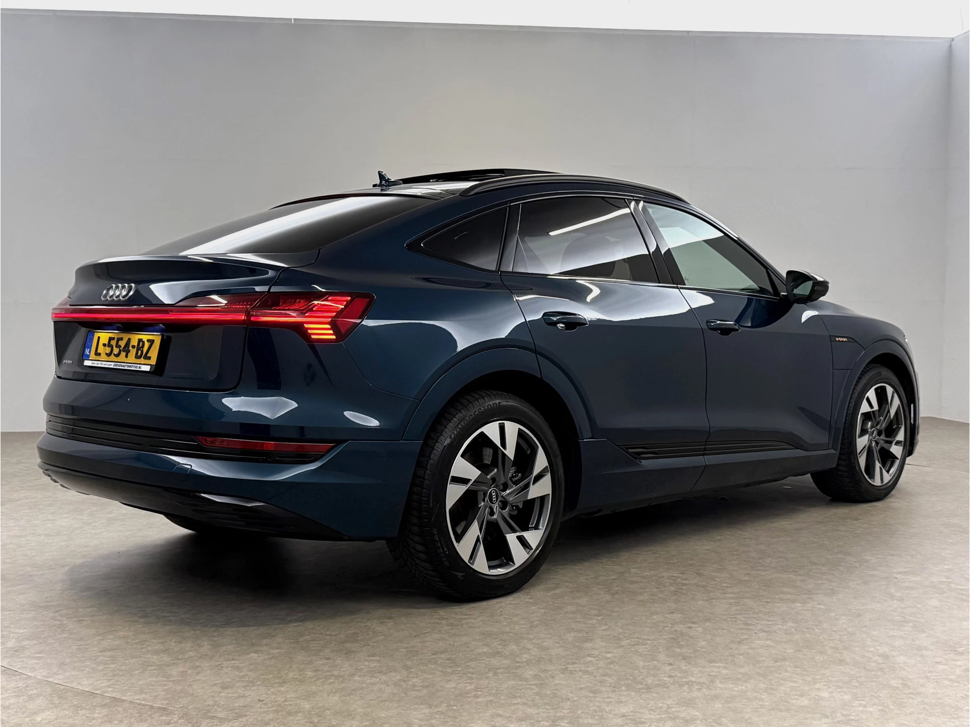 Hoofdafbeelding Audi e-tron