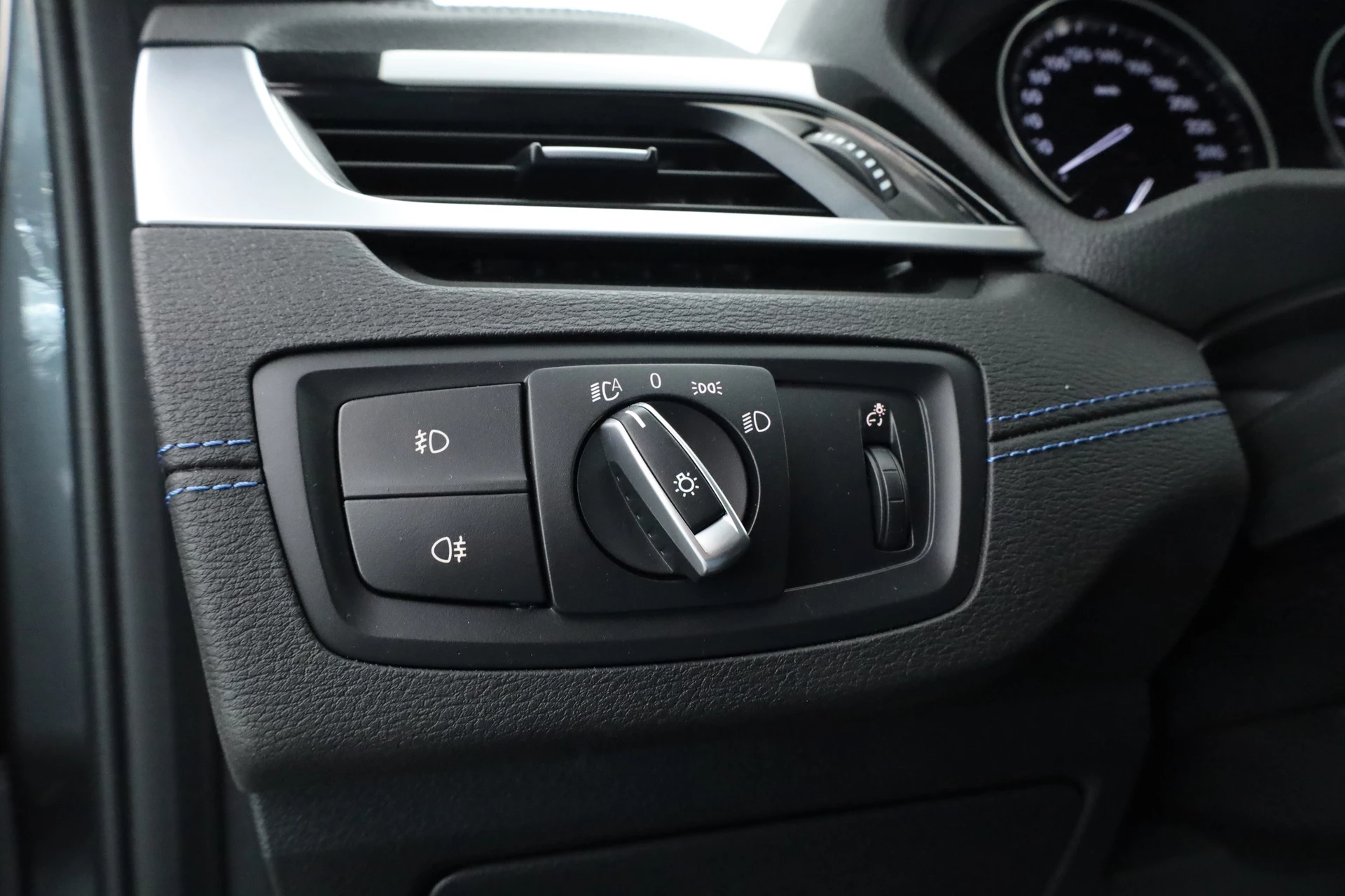 Hoofdafbeelding BMW X2