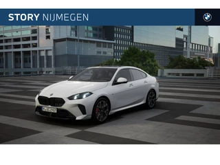 Hoofdafbeelding BMW 2 Serie BMW 2 Serie Gran Coupé 220 M Sport Automaat / Panoramadak / Sportstoelen / Adaptieve LED / M Adaptief onderstel / Comfort Access / Parking Assistant / Stuurverwarming