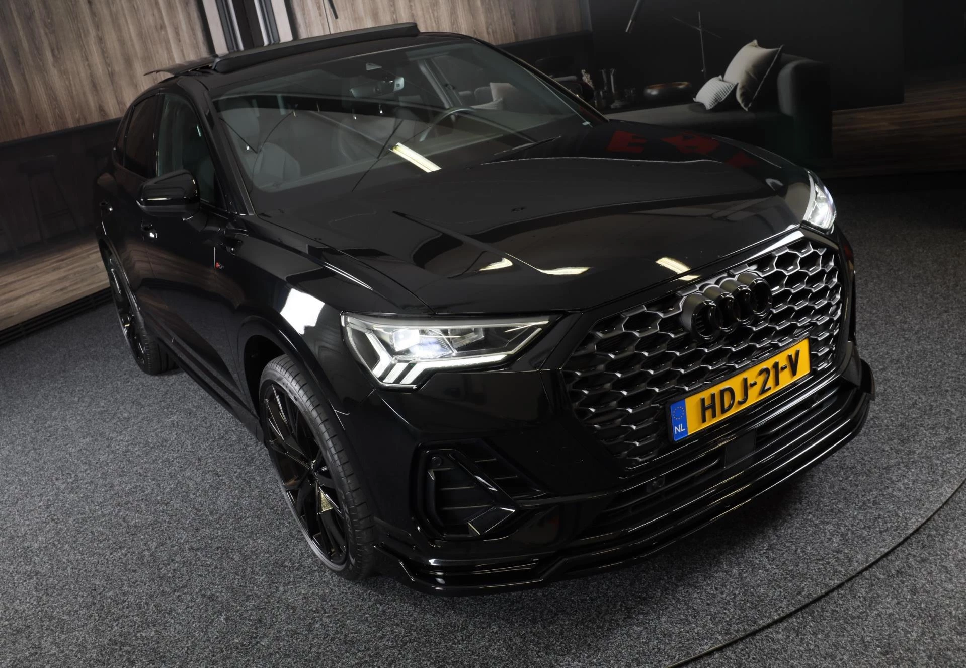 Hoofdafbeelding Audi Q3