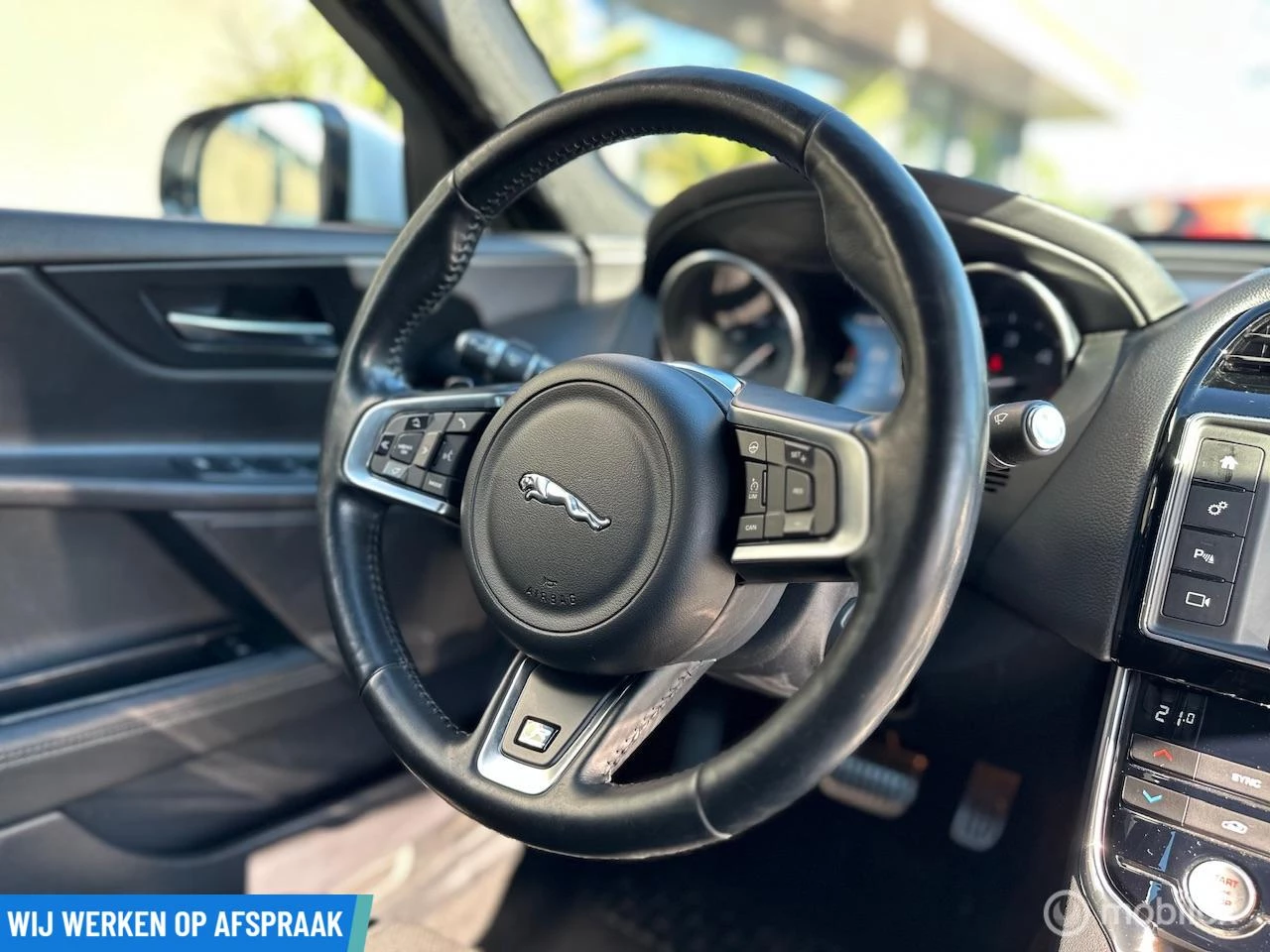 Hoofdafbeelding Jaguar XE
