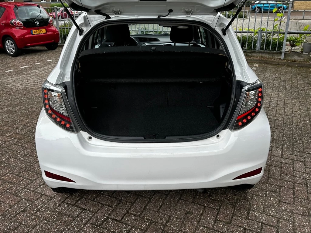 Hoofdafbeelding Toyota Yaris
