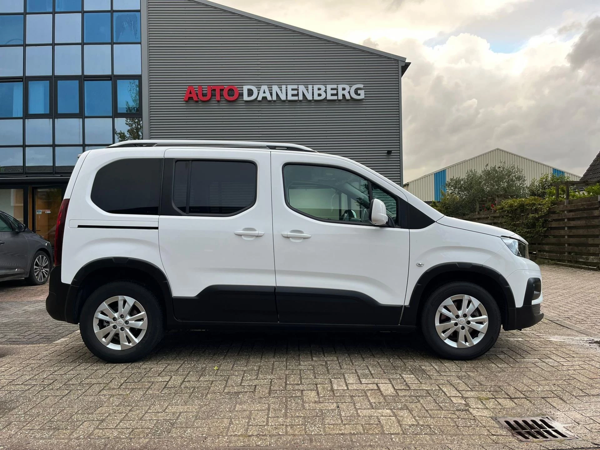 Hoofdafbeelding Peugeot Rifter